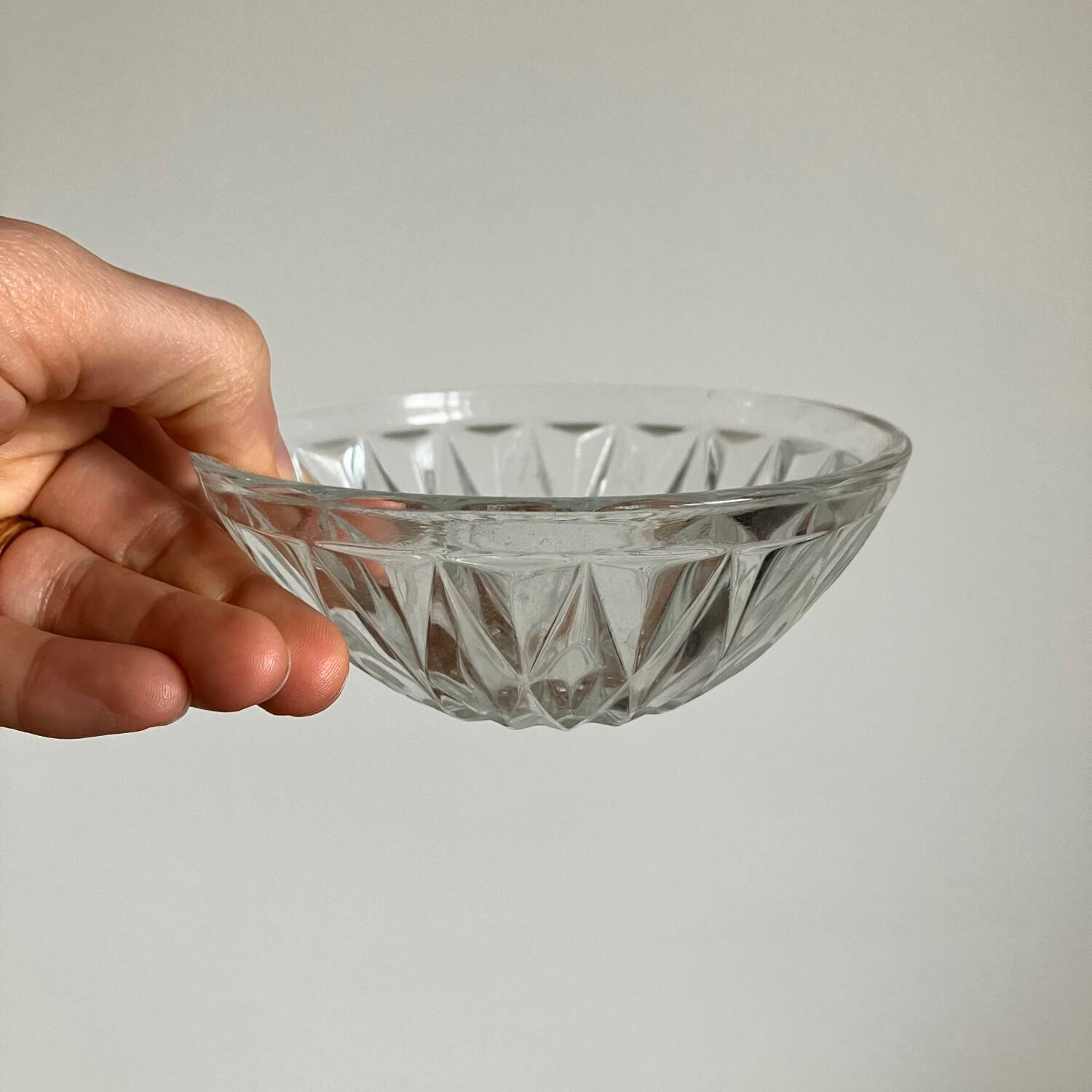 11 chiseled glass cups