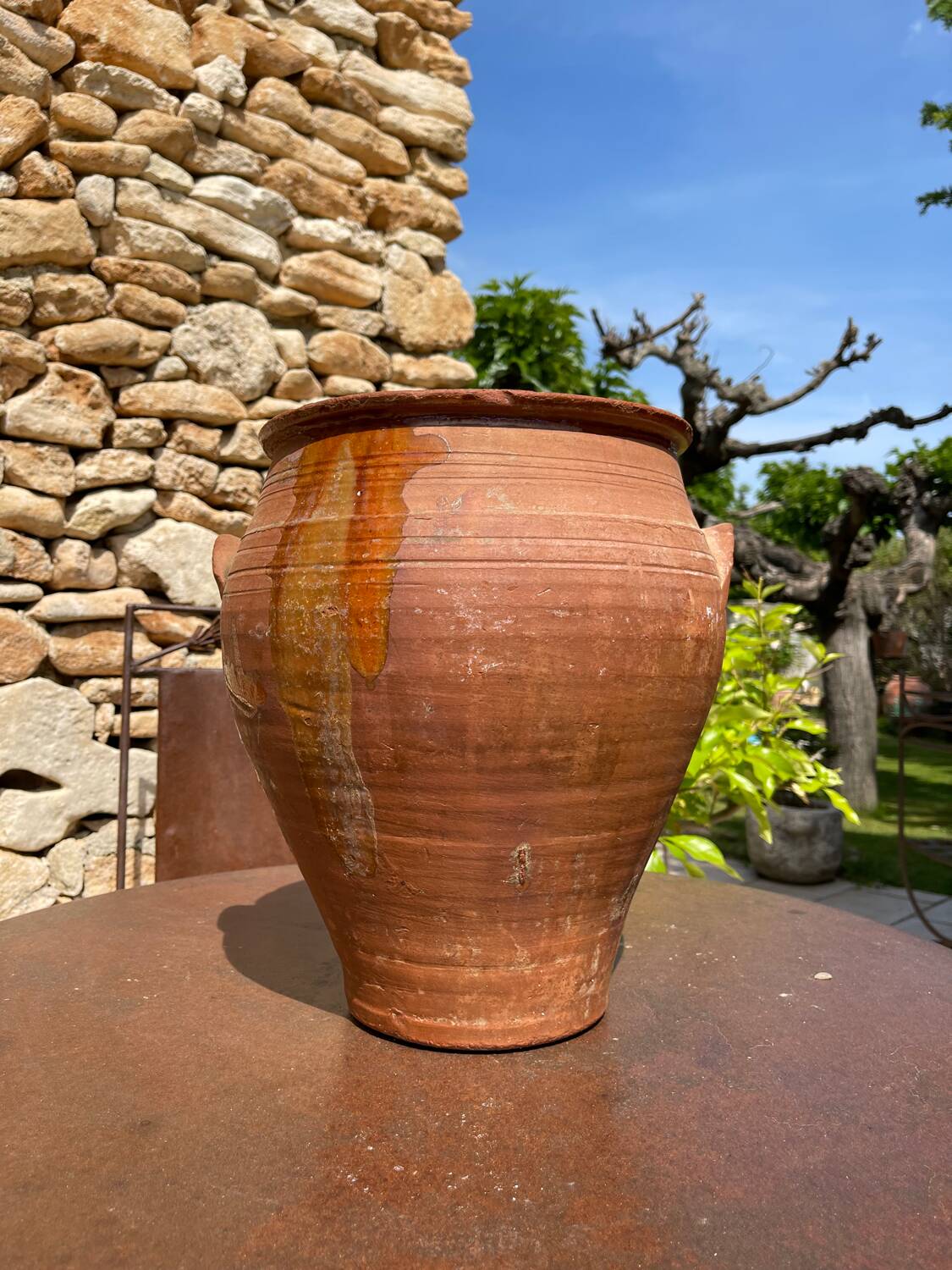Ancient terracotta pottery jar