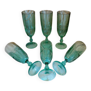 Flûte à champagne en verre vintage