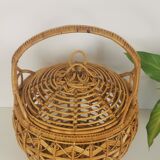Rattan pan