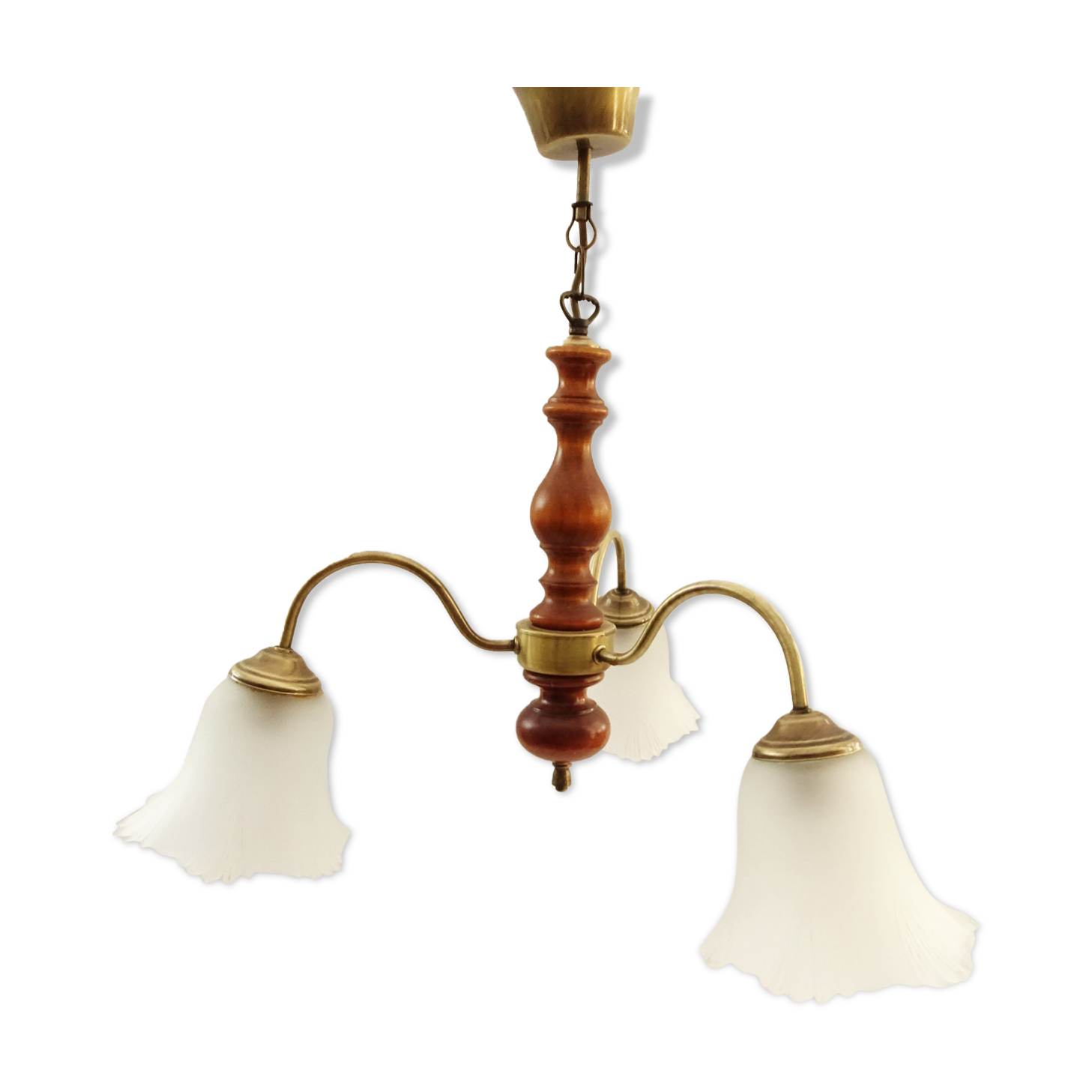 3-branched chandelier in opaque glass