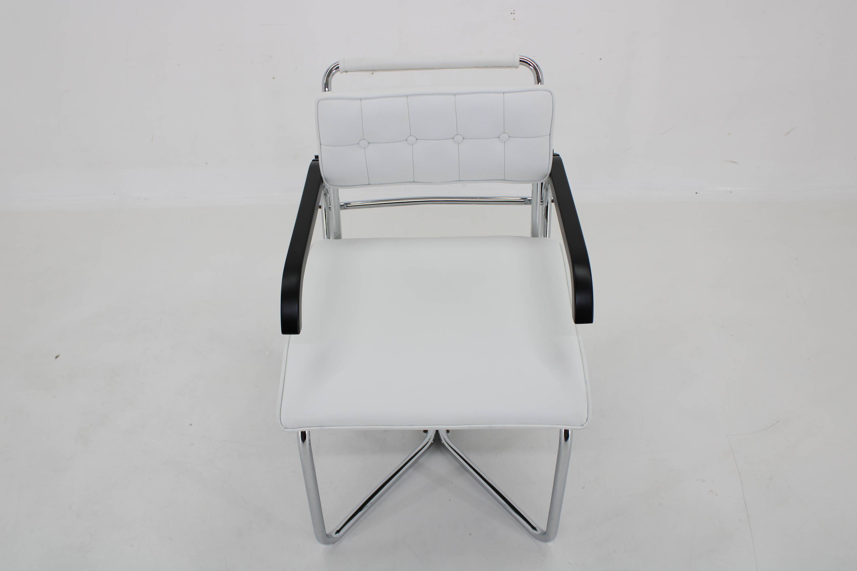 1940s Rare Restored Bauhaus Chrome Plated Adjustable Armchair in White Leather, Czechoslovakia