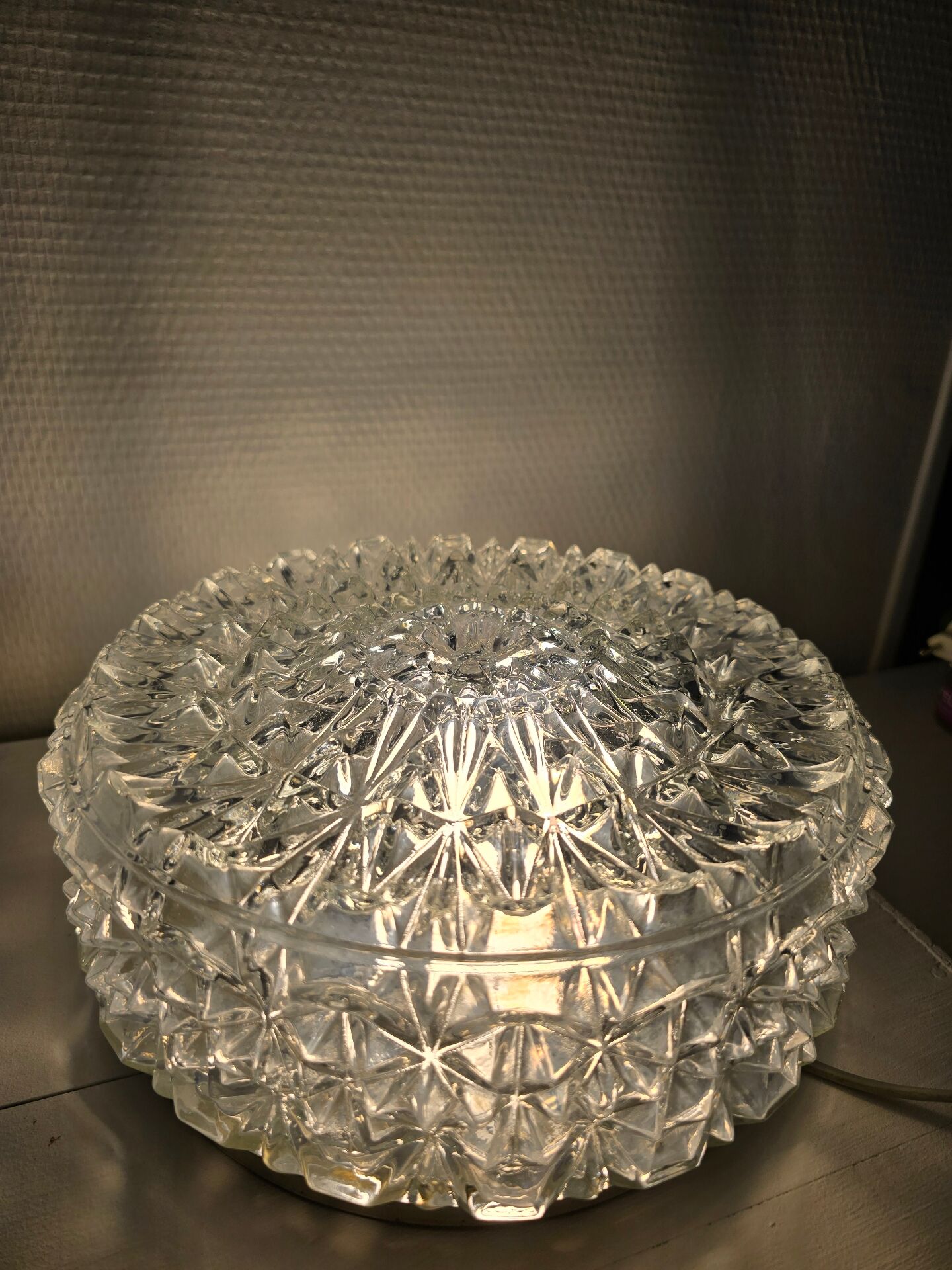 New Erco ceiling light, porcelain socket, instructions included.