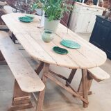 Table ancienne sur tréteaux