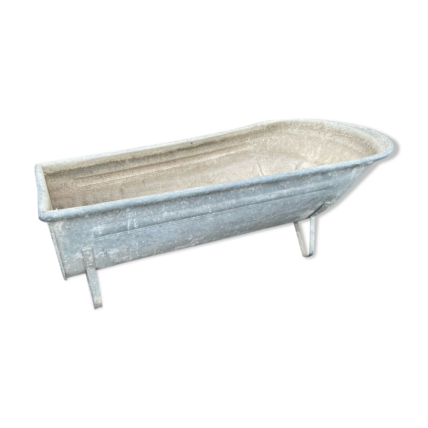 Zinc bathtub