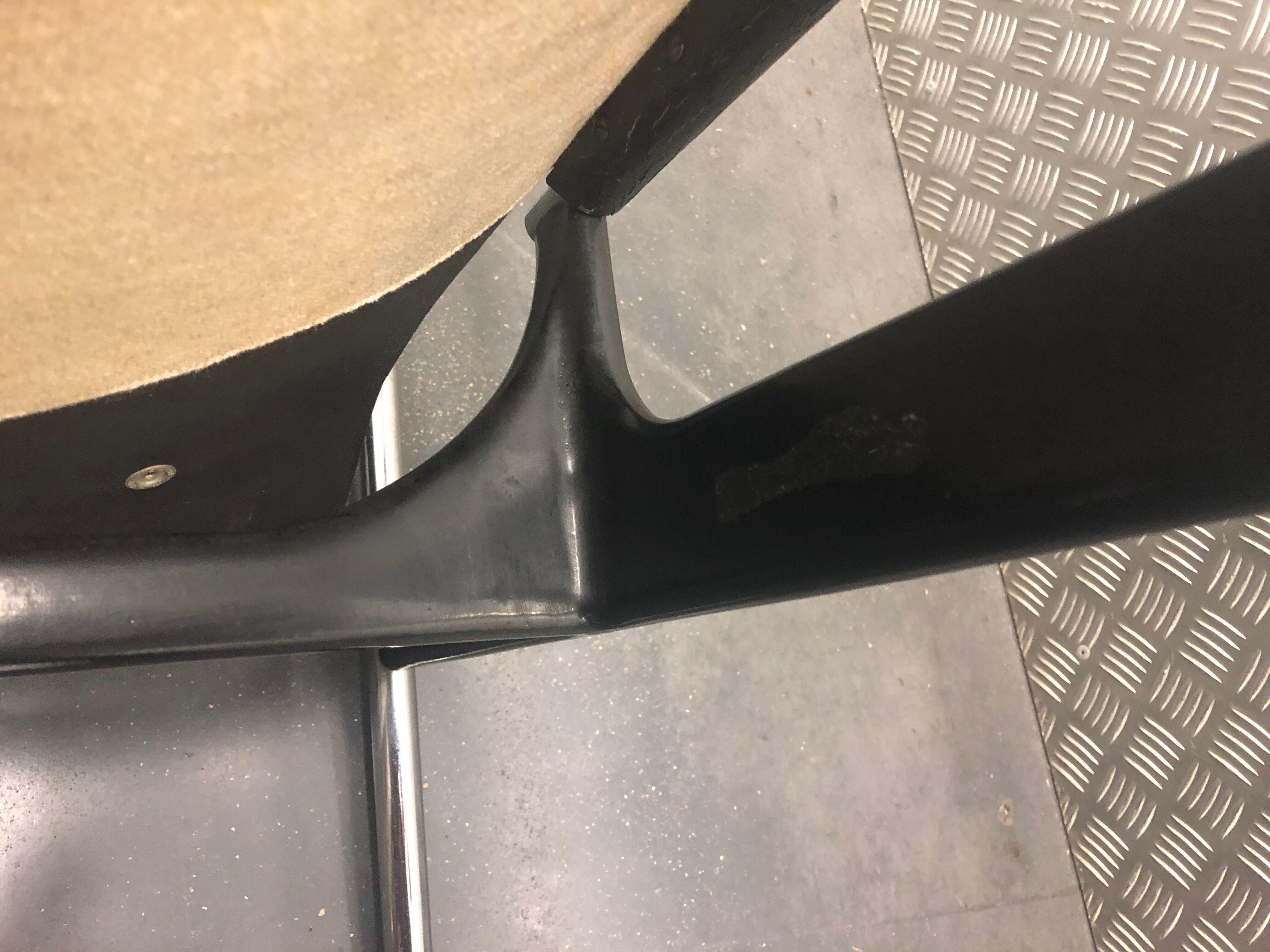 Model chair 657 by Charles Pollock, edition Knoll 1964