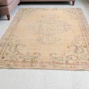 Tapis d'aire vintage Oushak floral