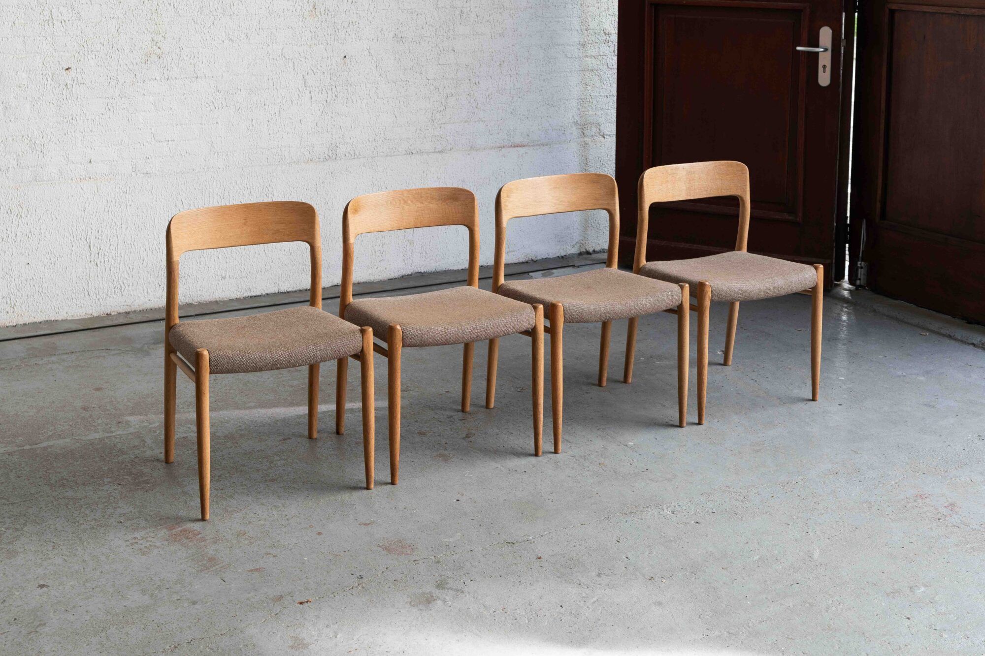 Set of 4 dining chairs 'model 75' by Niels Otto Moller