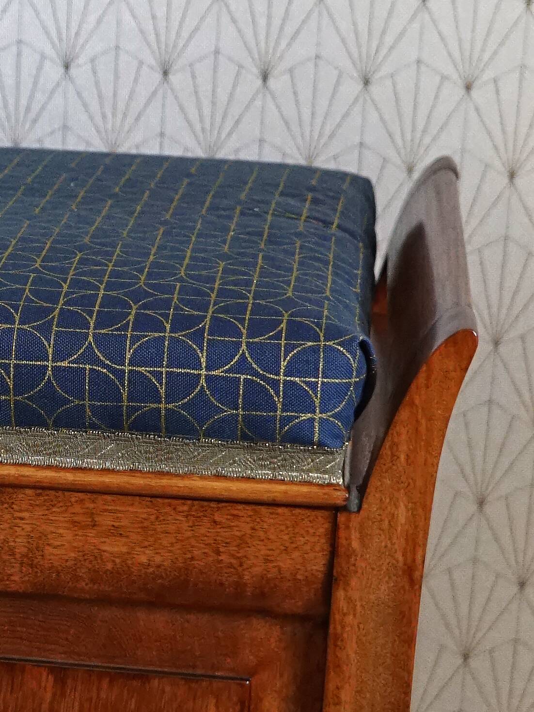 Tabouret coffre
