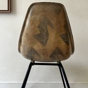 Chair in fibreglass and metal by René-Jean Caillette, stork, 1950 design.