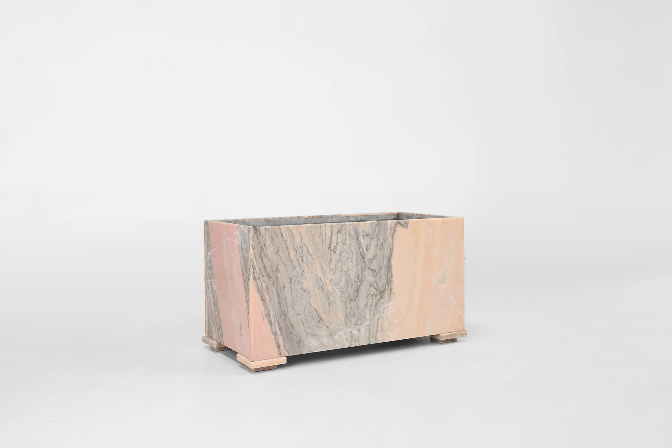 Large marble planter in pink marble, Belgium ca. 1980