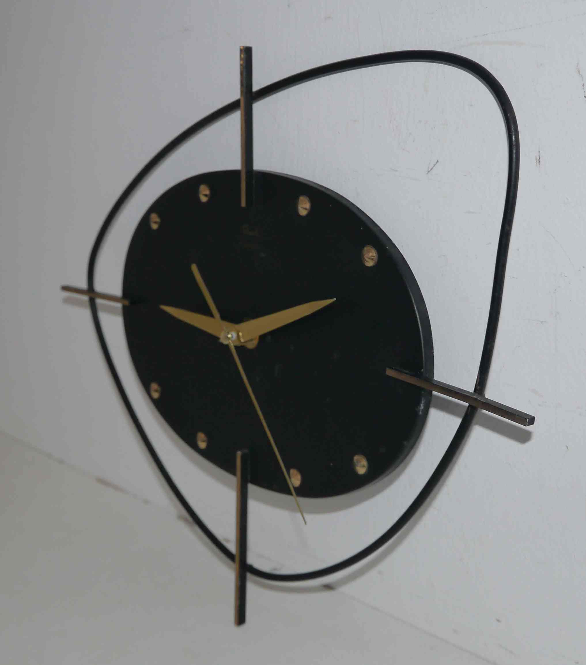 Wall clock "Flash transistor" 60's metal