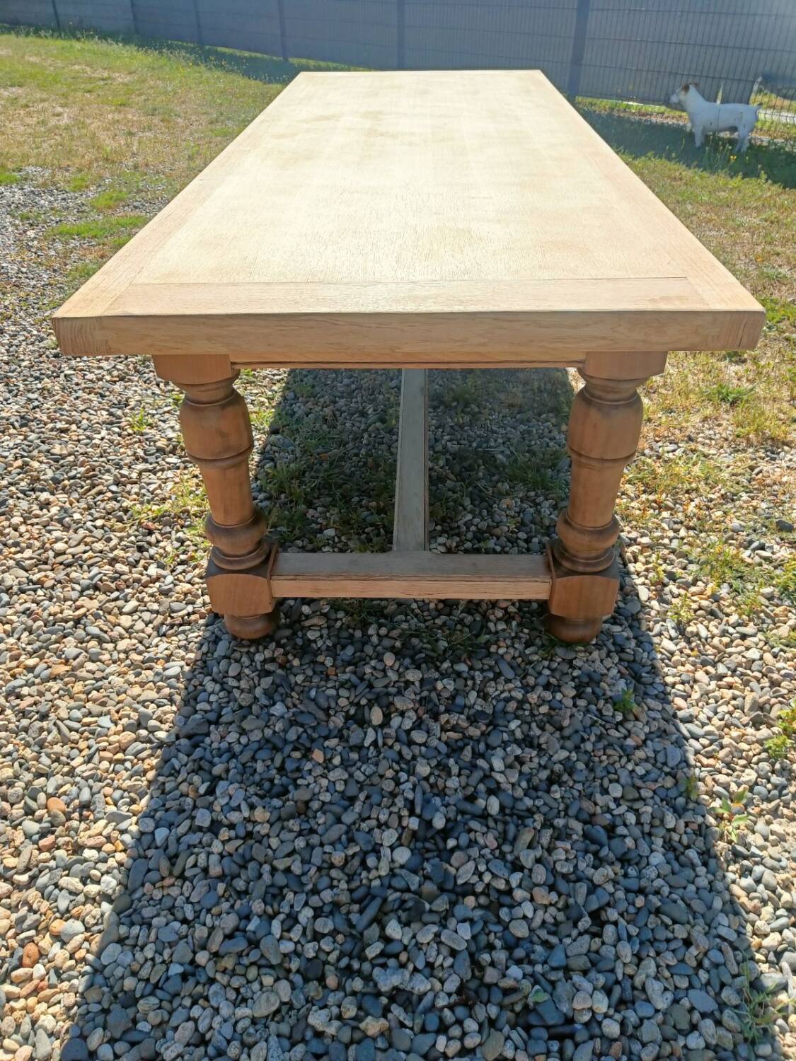 Farm table