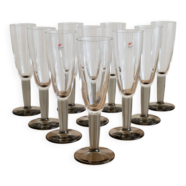 10 flûtes à champagne vintage Bormioli Rocco en cristal strié gris