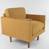 Fauteuil carré jaune chiné