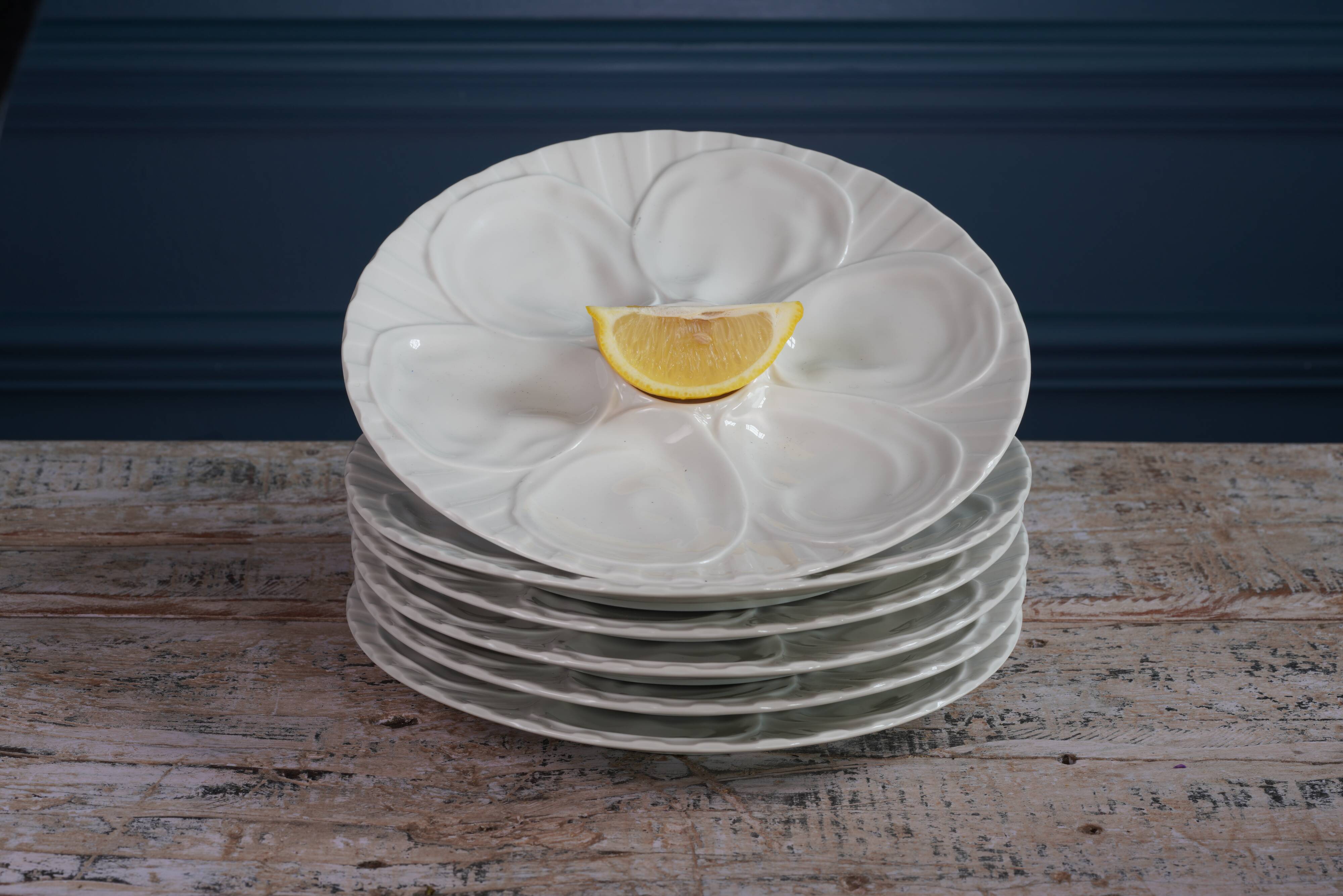 Six 1970's pillivuyt white oyster plates
