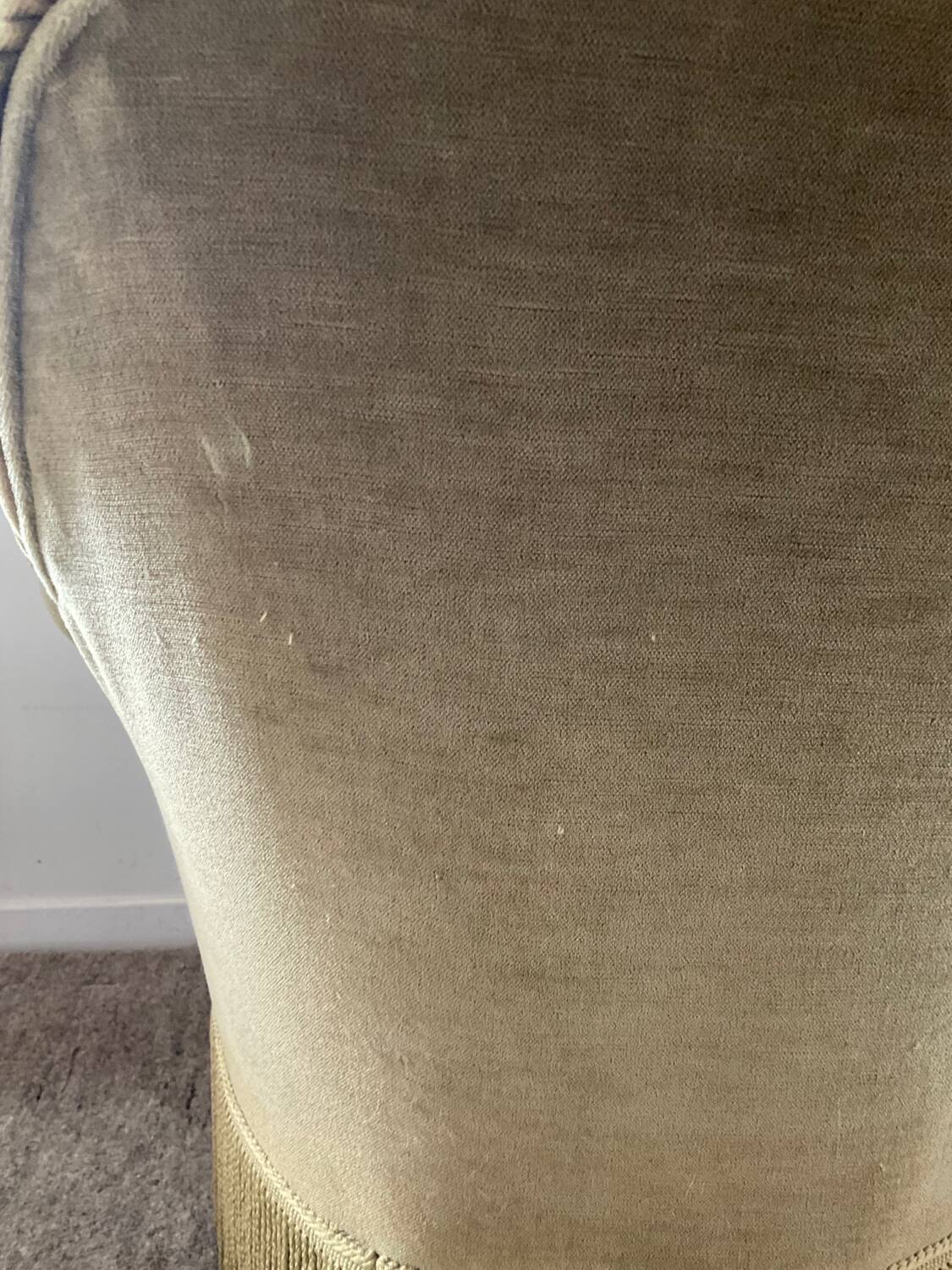 70s toad armchair in green velvet