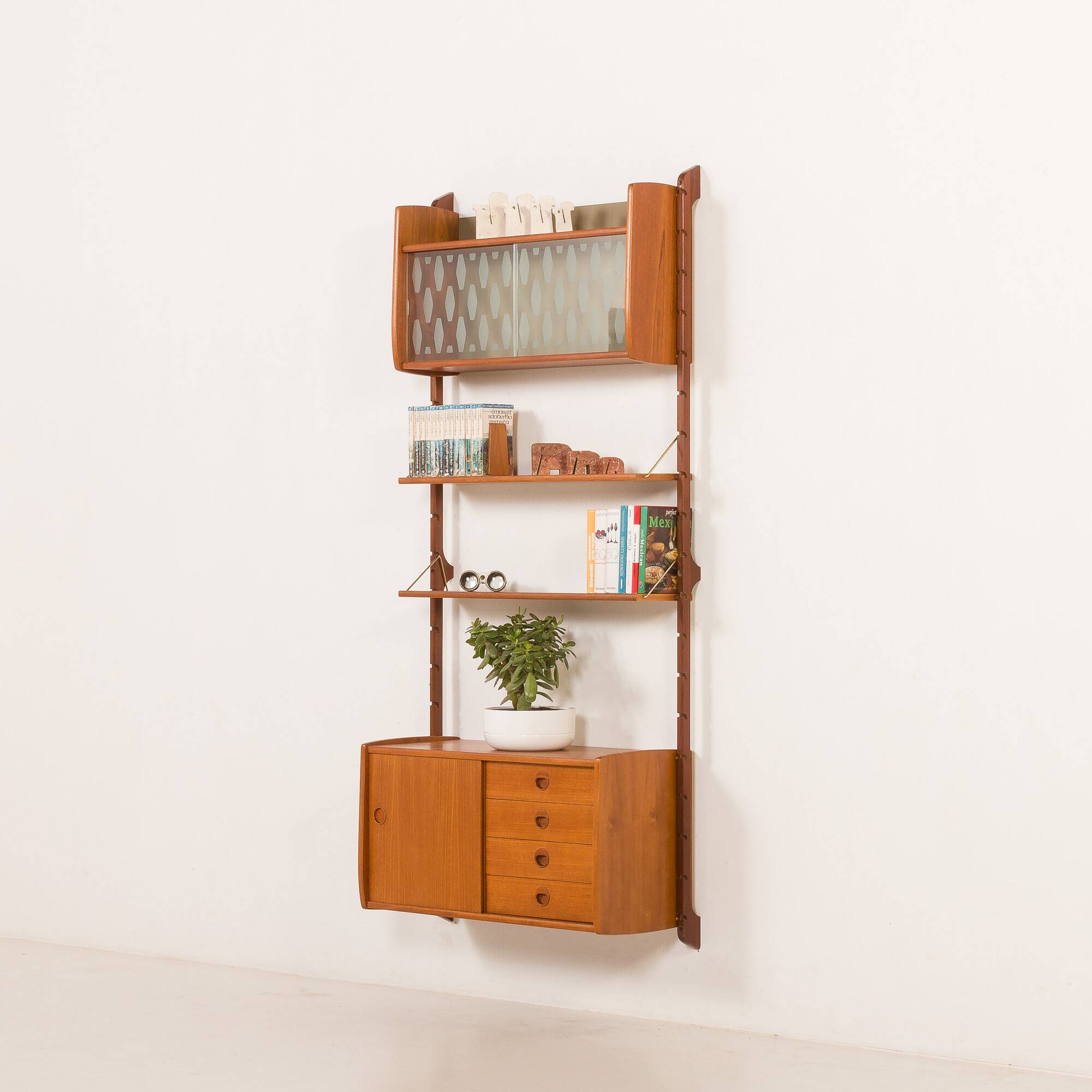 Ergo one bay teak wall unit, Norway, 1960s