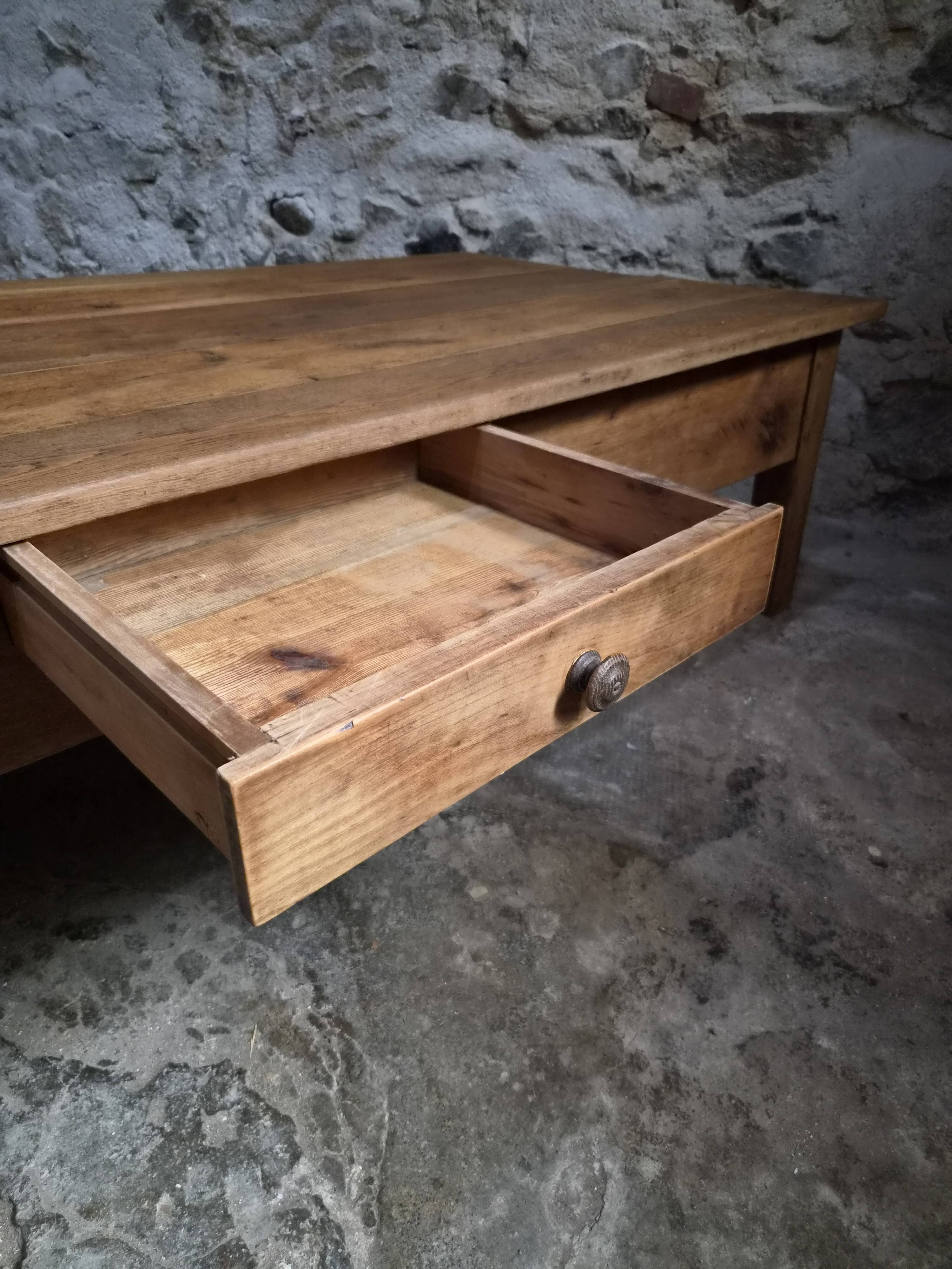 Table basse ancienne en chêne français – Table XXL de ferme du XIXe siècle