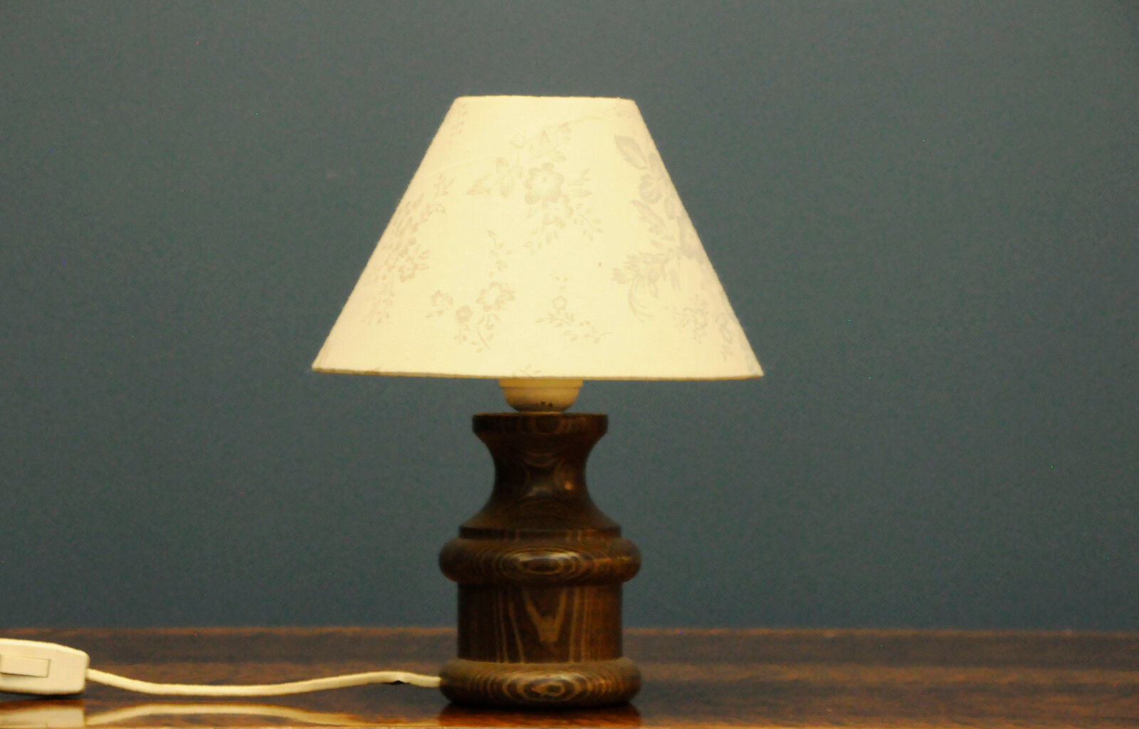 Sygnowana Drewniana Lampa AFAS