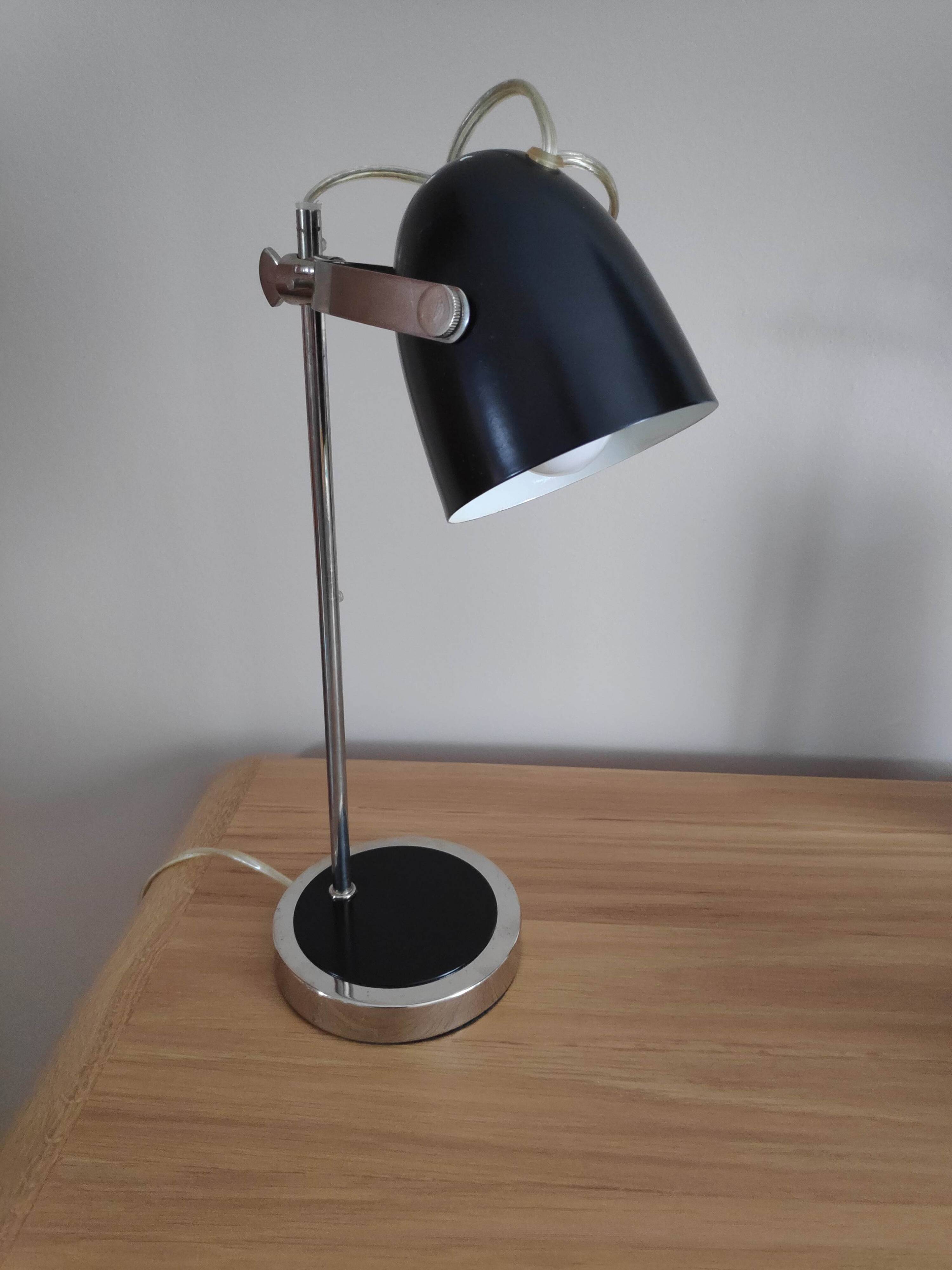 Eyeball ogive lamp