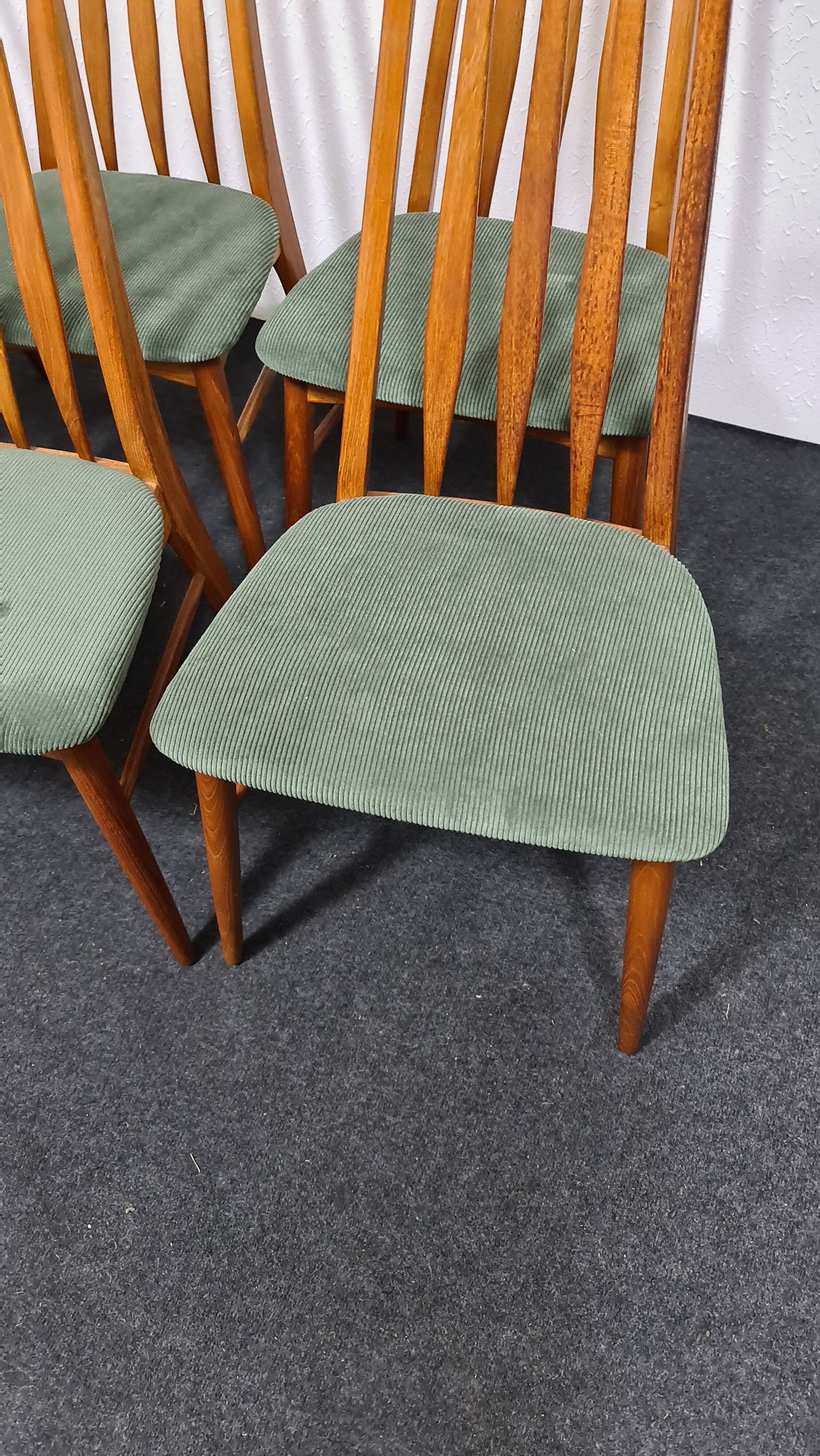 Ensemble vintage de chaises à manger en teck par Niels Koefoed pour Koefoed Hornslet