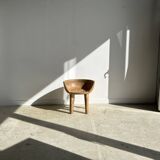 Quadripod chair with round seat and small back in natural monoxyl mango wood
