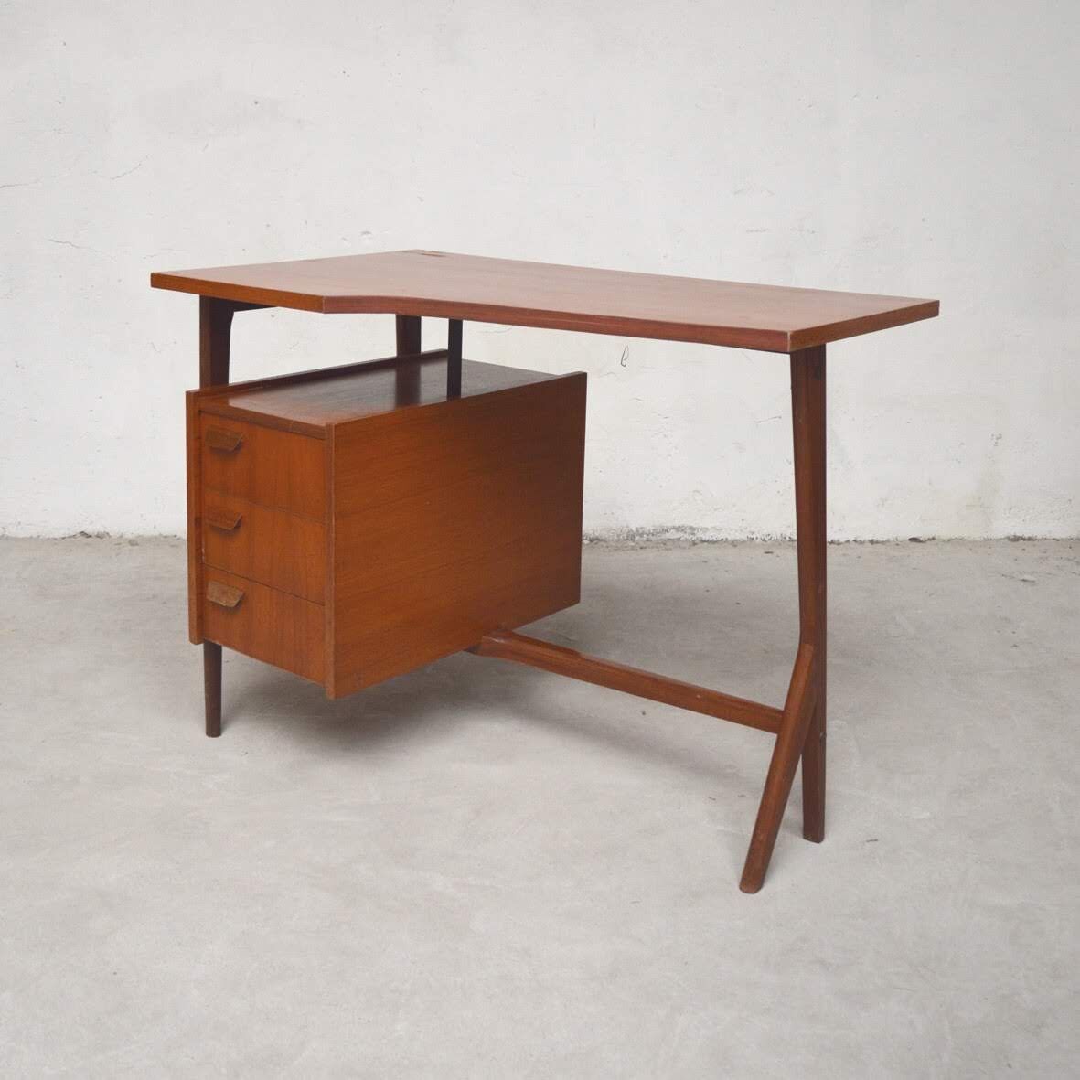 Scandinavian desk "Boomerang" feet compass 60s