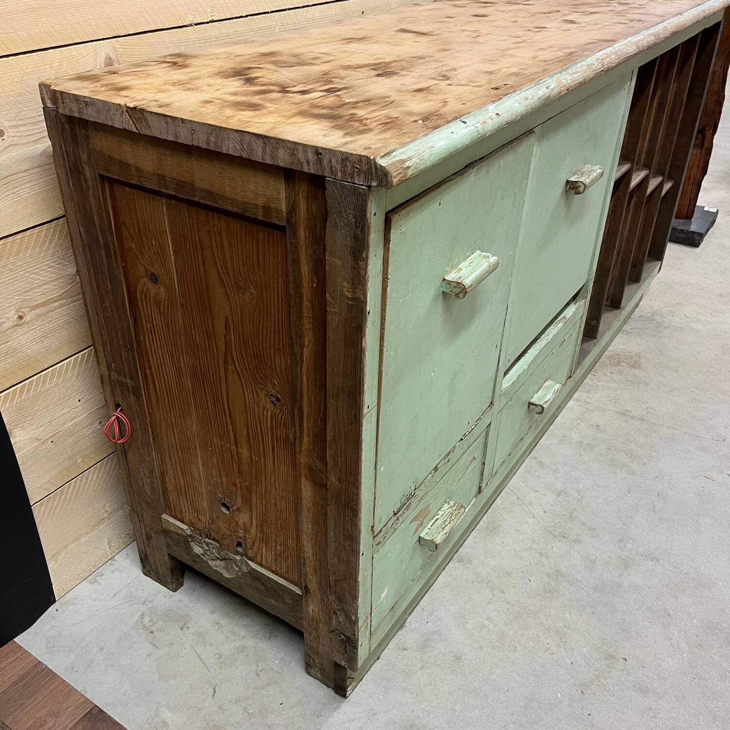 Trade furniture