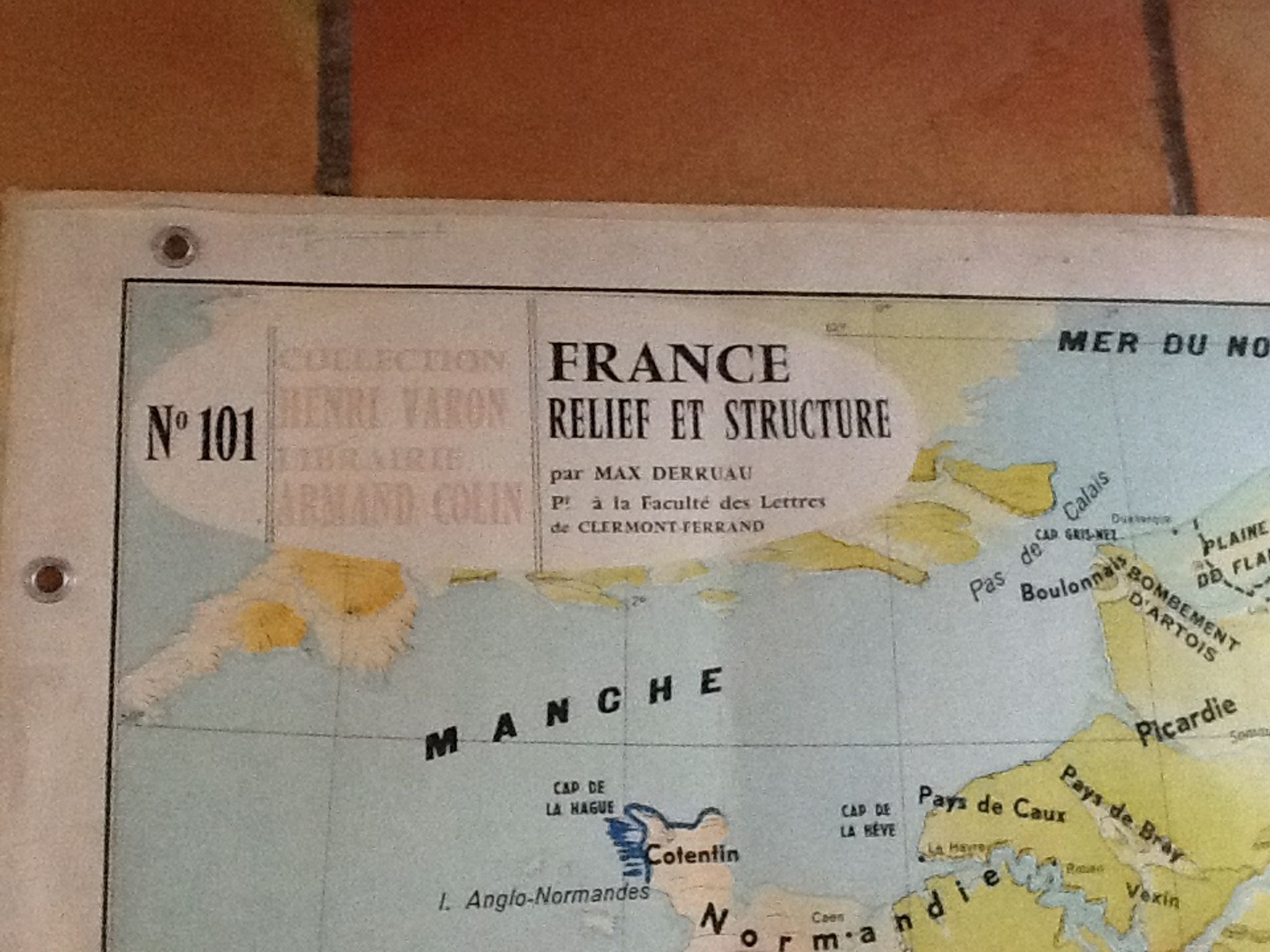 School map n ° 101 France relief and structure bookstore Armand Colin collection Henri Varon