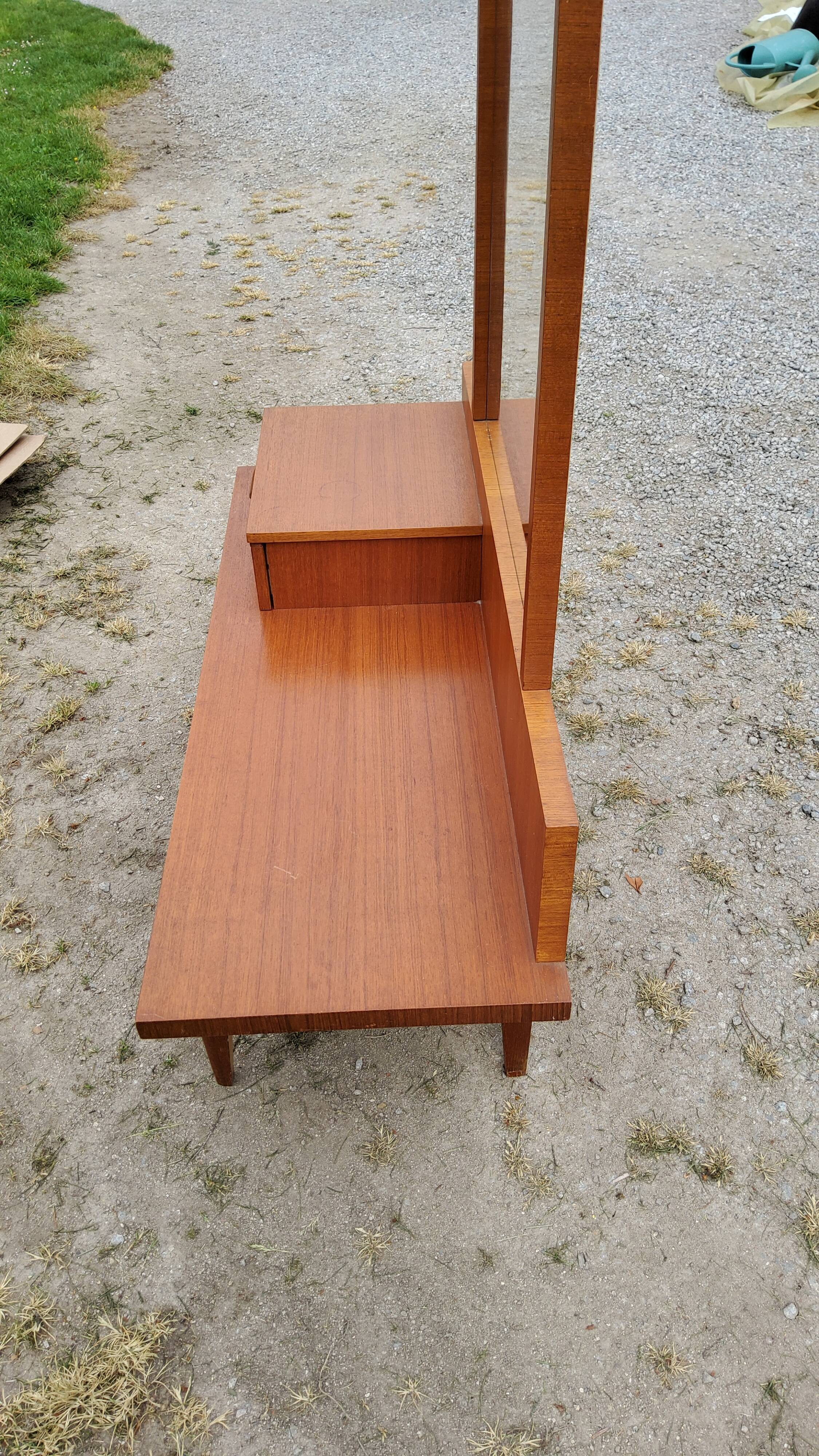 Dressing table from the 70s in teak