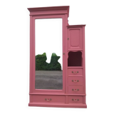 Parisian hotel wardrobe year 1900