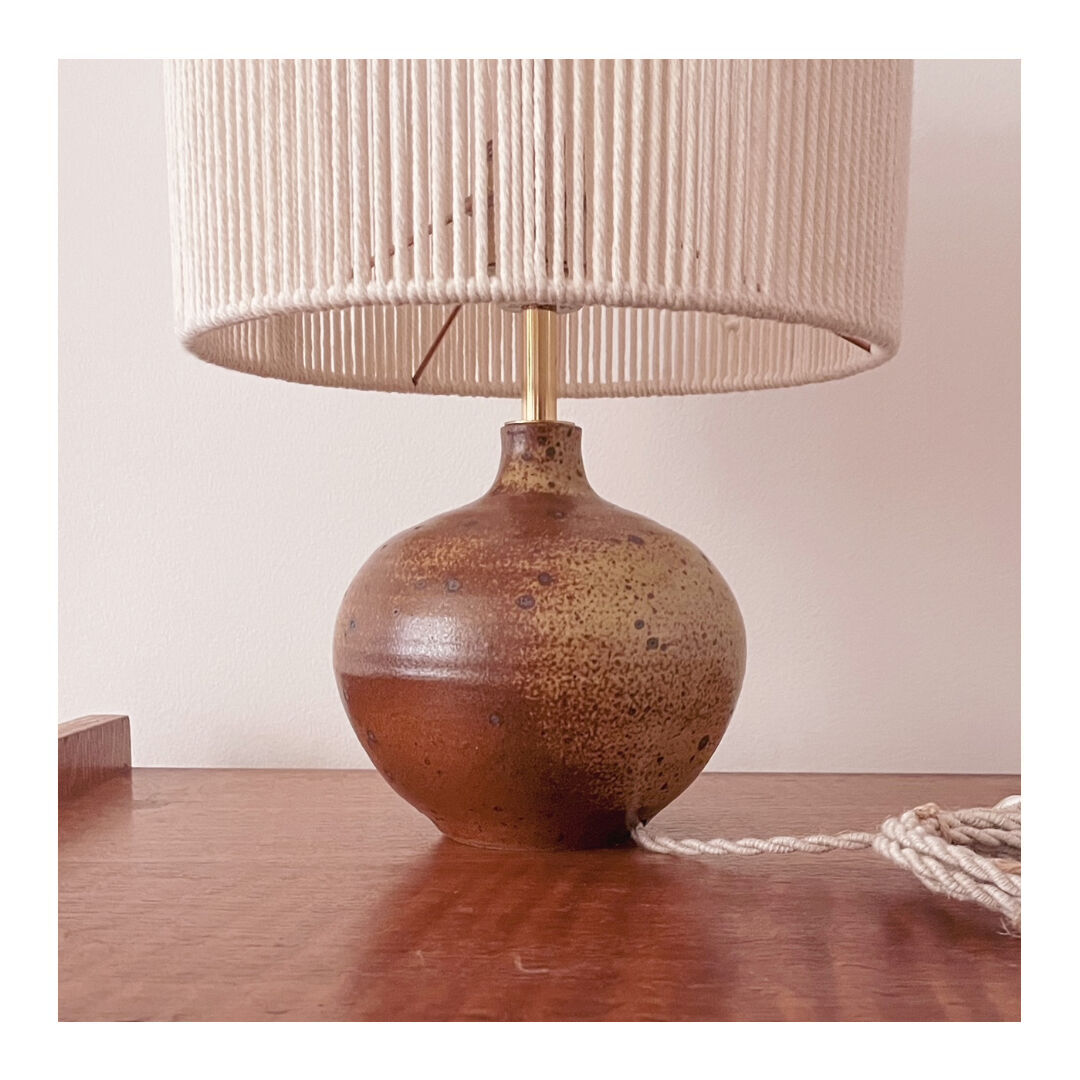 Sandstone lamp and cotton rope