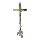 Croix d’autel crucifix laiton doré pied argenté