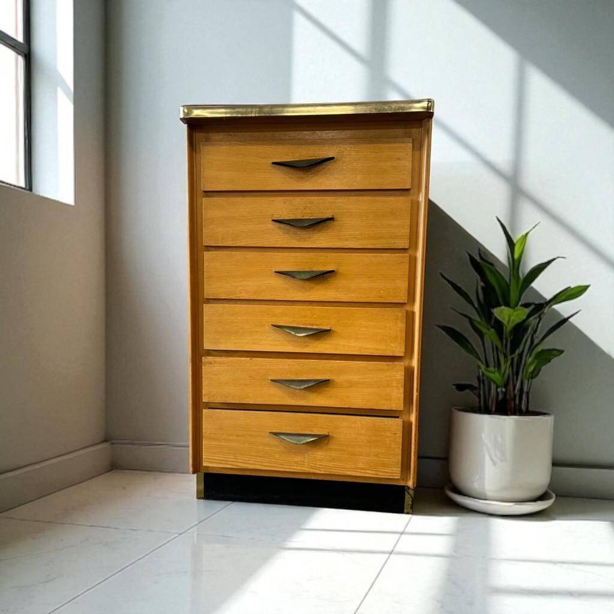 Mini commode vintage en bois avec plateau en formica