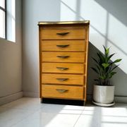 Mini commode vintage en bois avec plateau en formica