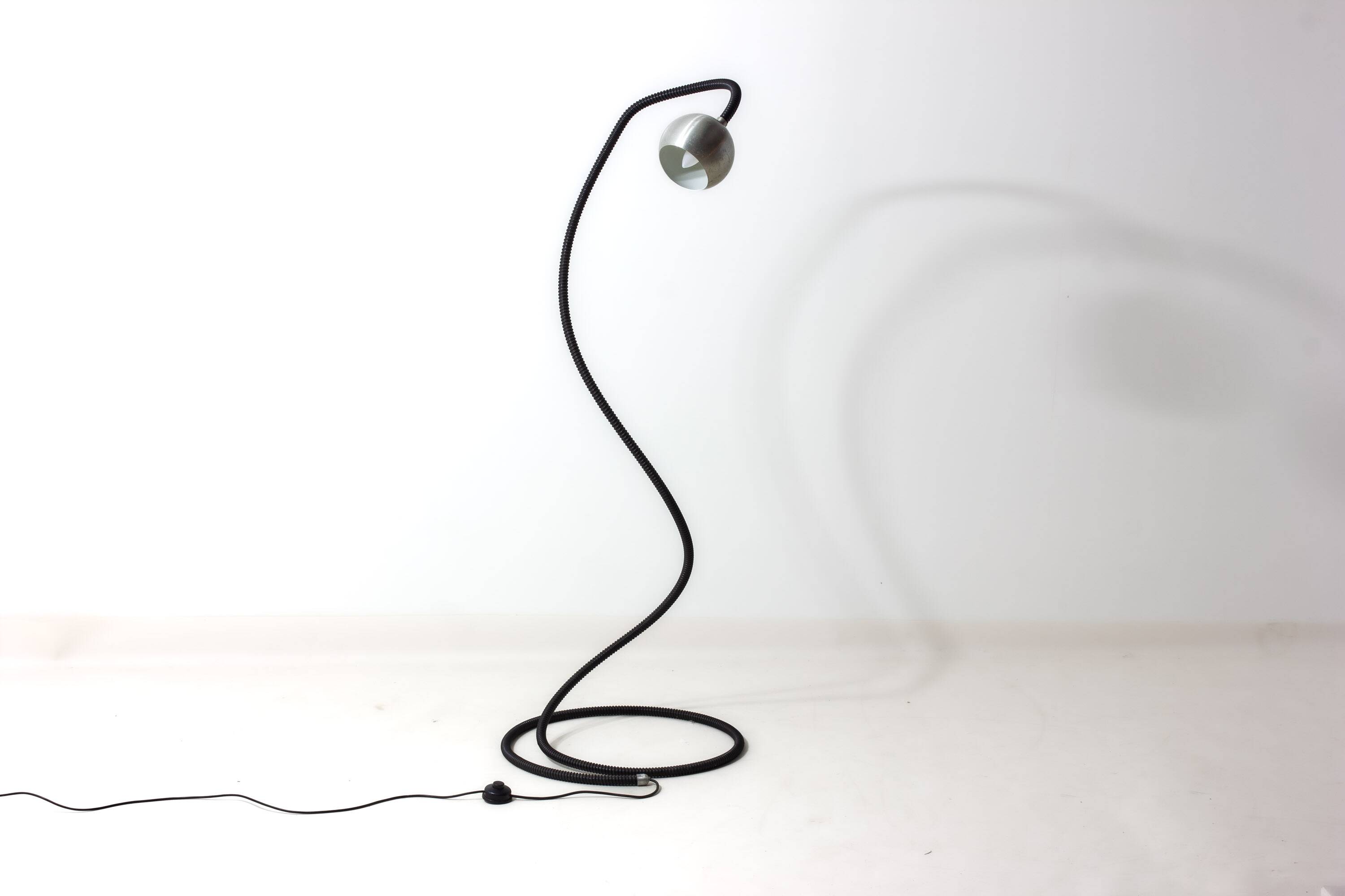 Rare Serpente floor lamp by Valenti, Italy 1970s