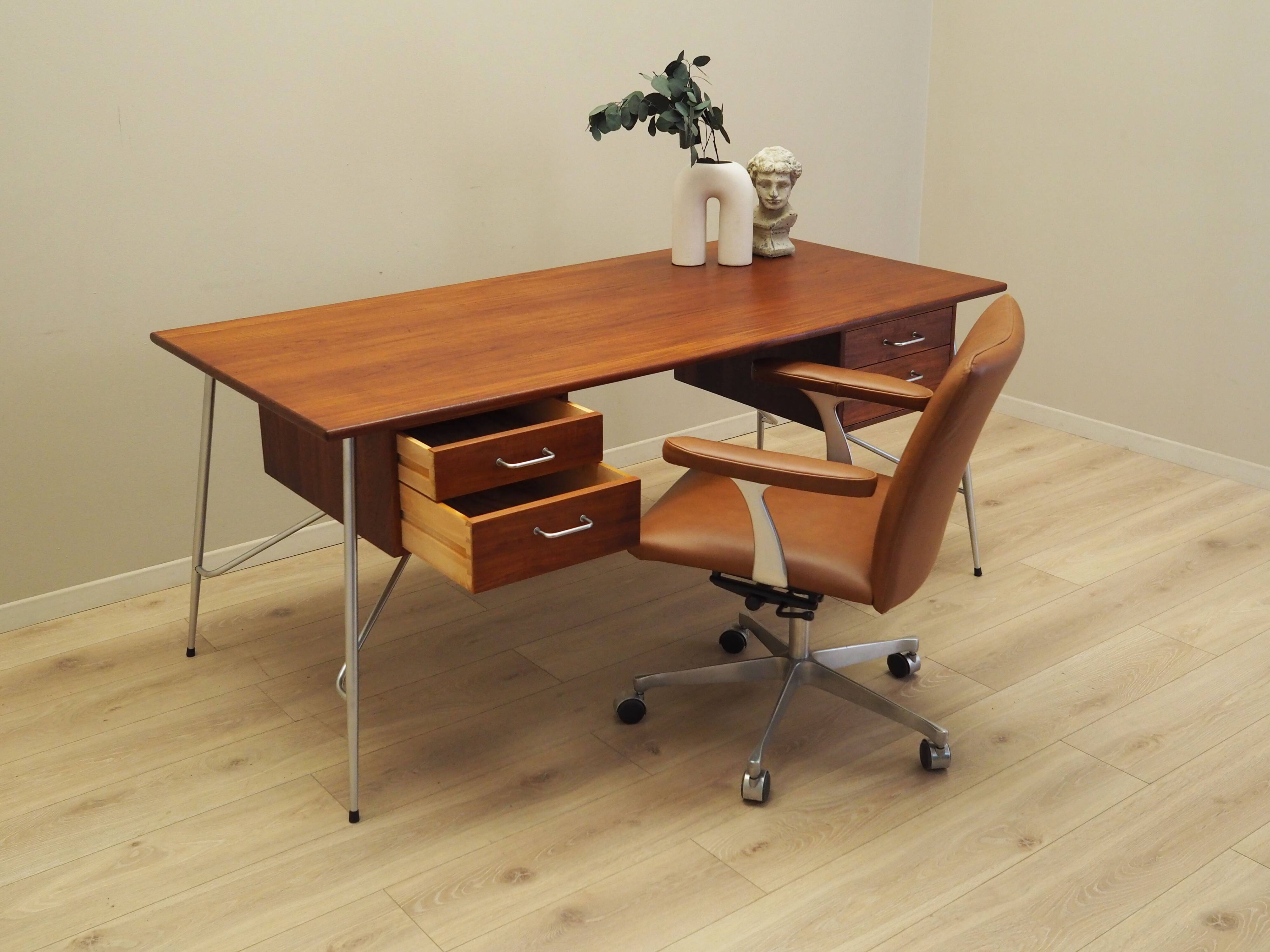 Teak desk, Danish design, 1960s, designer: Børge Mogensen, manufacturer: Sø