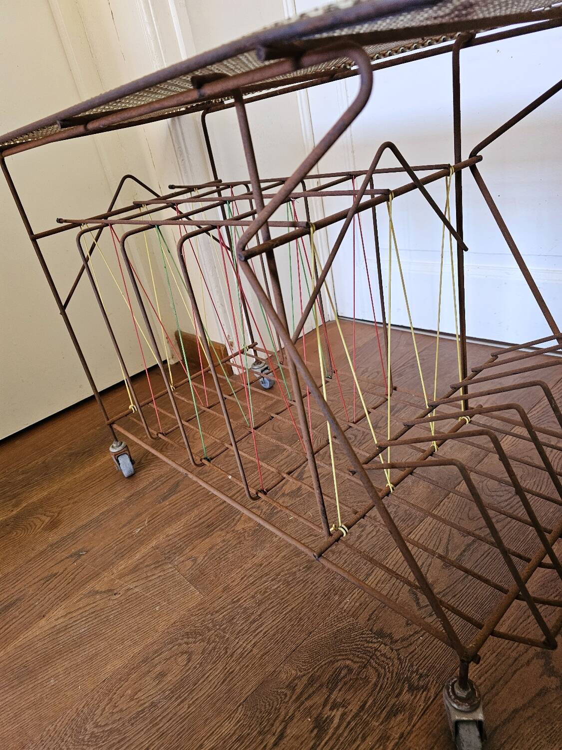 Metal vinyl coffee table