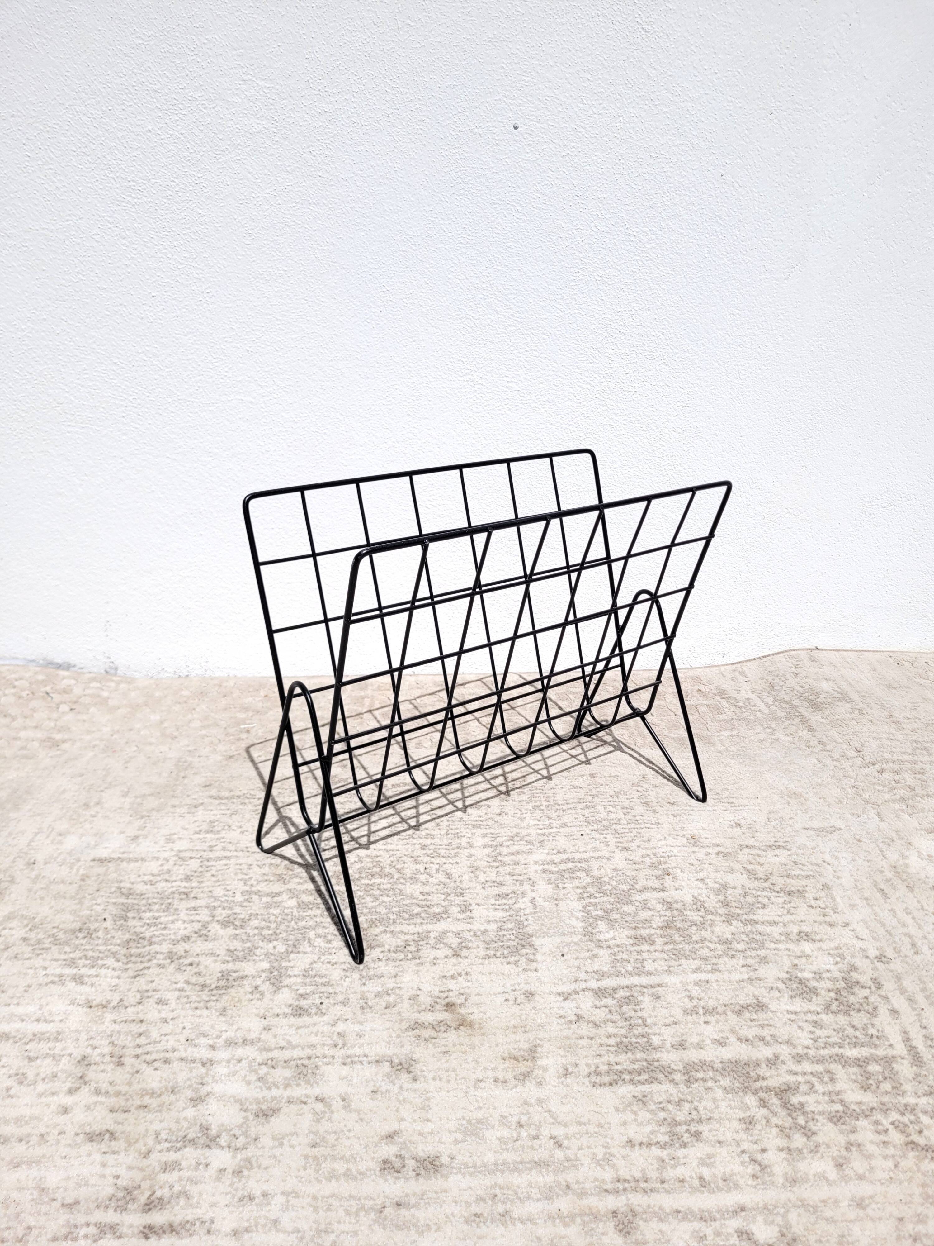 Magazine holder metal wires 1980