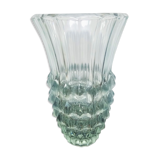 Vase en verre moulé à pointes