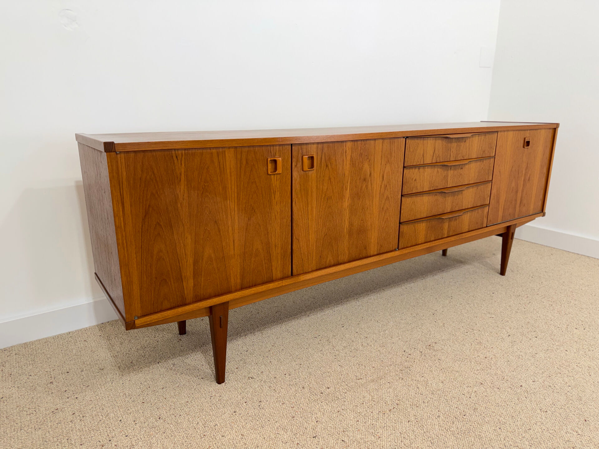 Large ARNO sideboard in oak – 1960s/70s