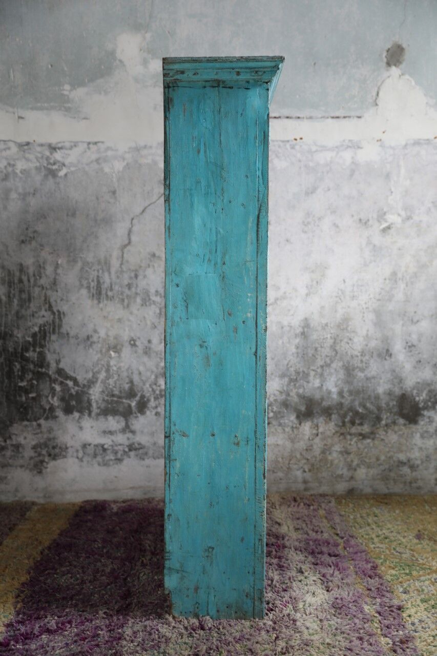 Dresser 4 doors and 2 drawers