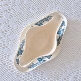 Large gravy boat on 19th century iron earth tray