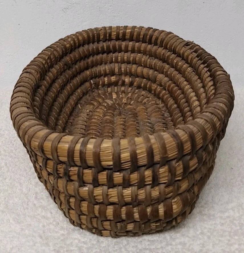 Antique Bread Basket - Vintage Braided Straw Bun Basket