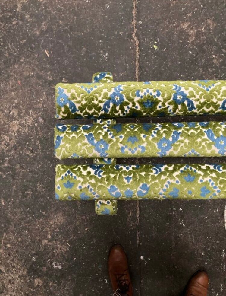 Flowered velvet bench
