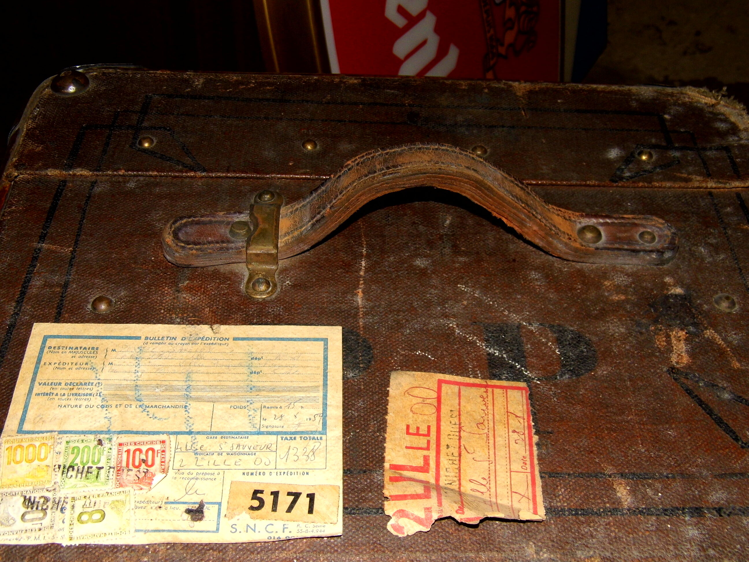 Old trunk trunk cabin travel cabin wooden vintage loft