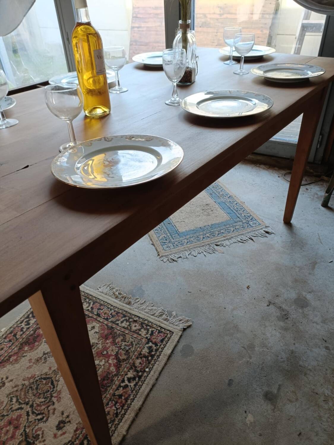 Farm table