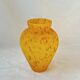 Vase jaune