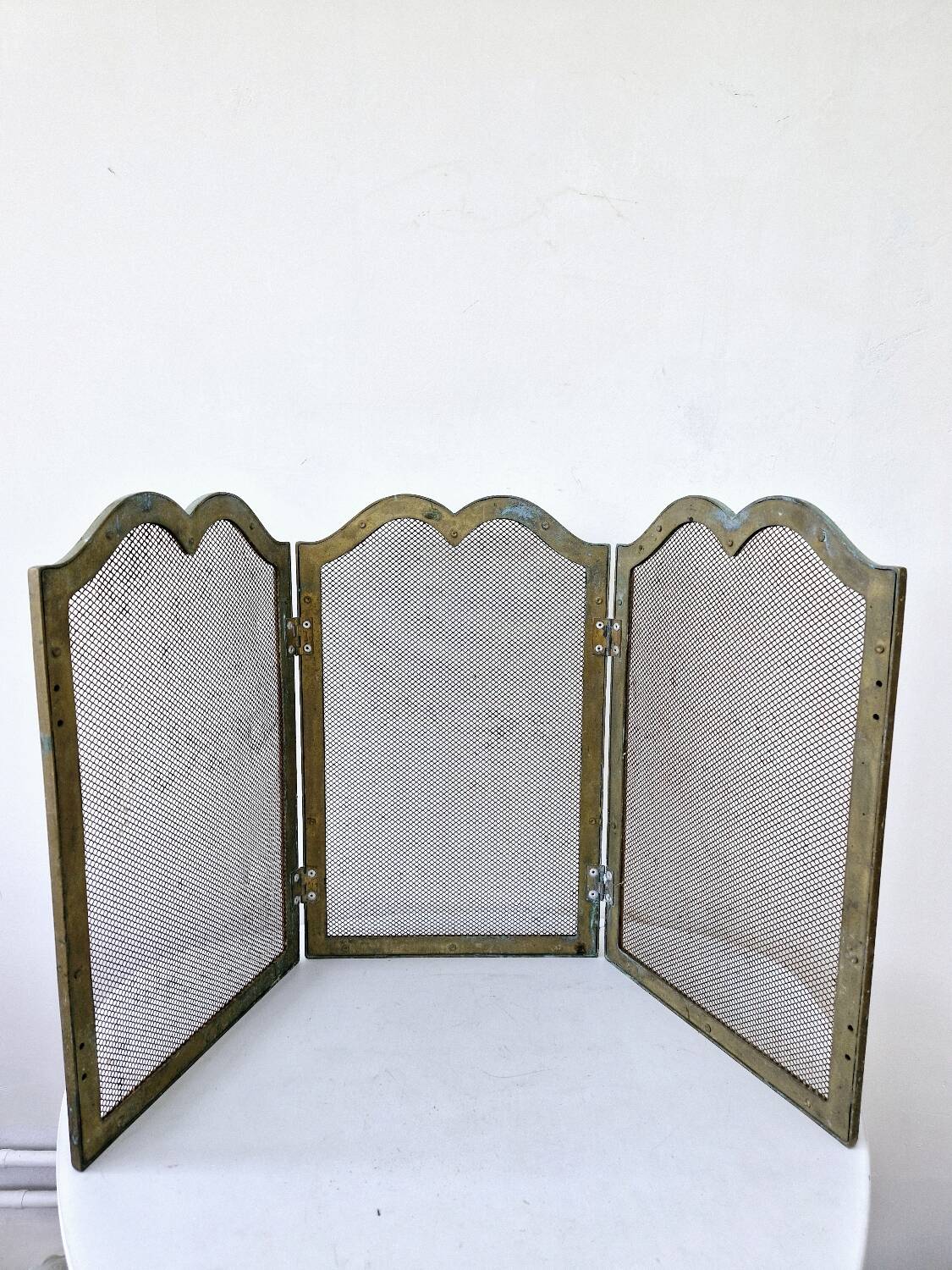 Old brass fire screen 75x38cm fireplace protection screen